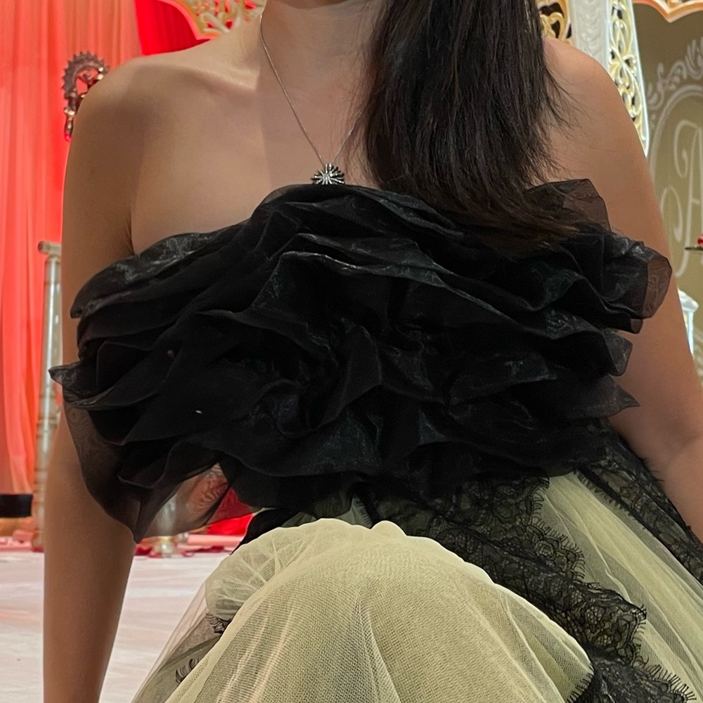 Zara Black Ruffled Off-Shoulder Top - Picture 5 of 5